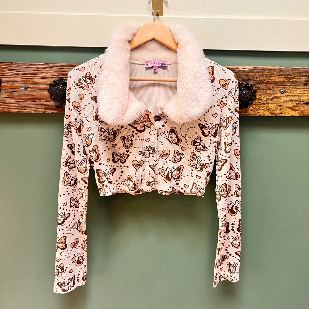 Dolls‎ Kill x Bratz Butterfly Print Cropped Cardigan Faux Fur Collar Tan Pink M